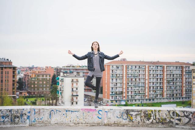 emploi précaire jeune